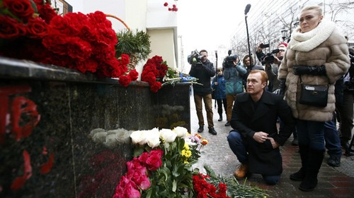 Russia holds national day of mourning for plane crash victims - ảnh 1